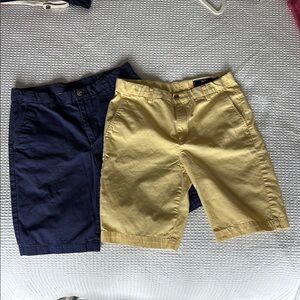 Vineyard Vines Boys shorts sz 16, 2 pairs